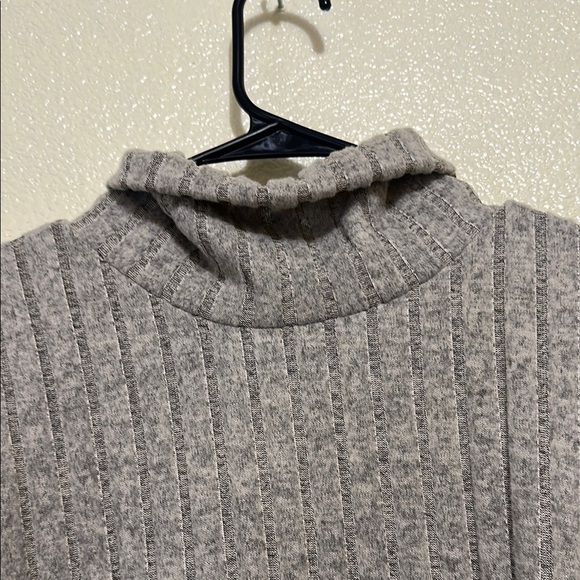 SHEIN- Gray Ribbed Knit Sweater Dress - Picture 3 of 4